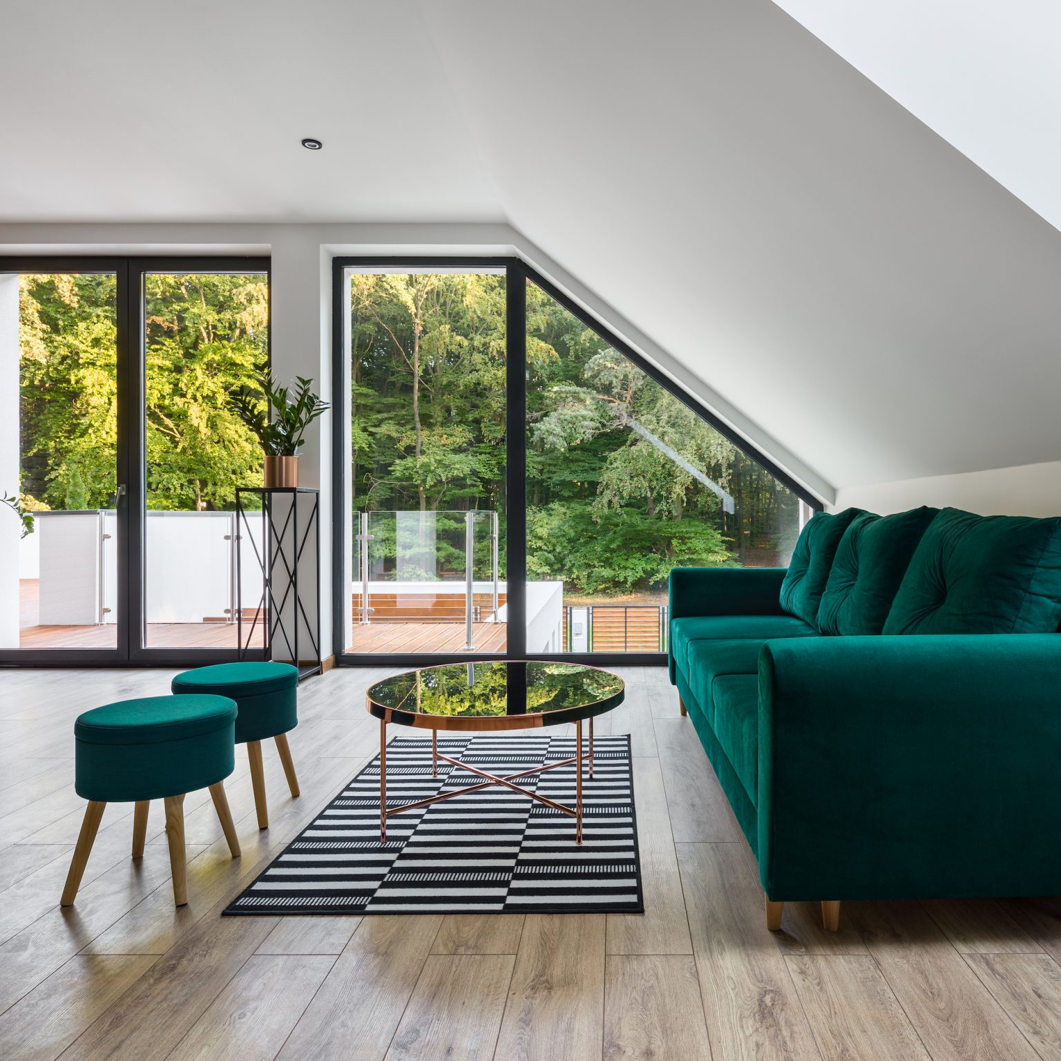 Schüco was 80 sc windows in a shaped design contemporary lounge
