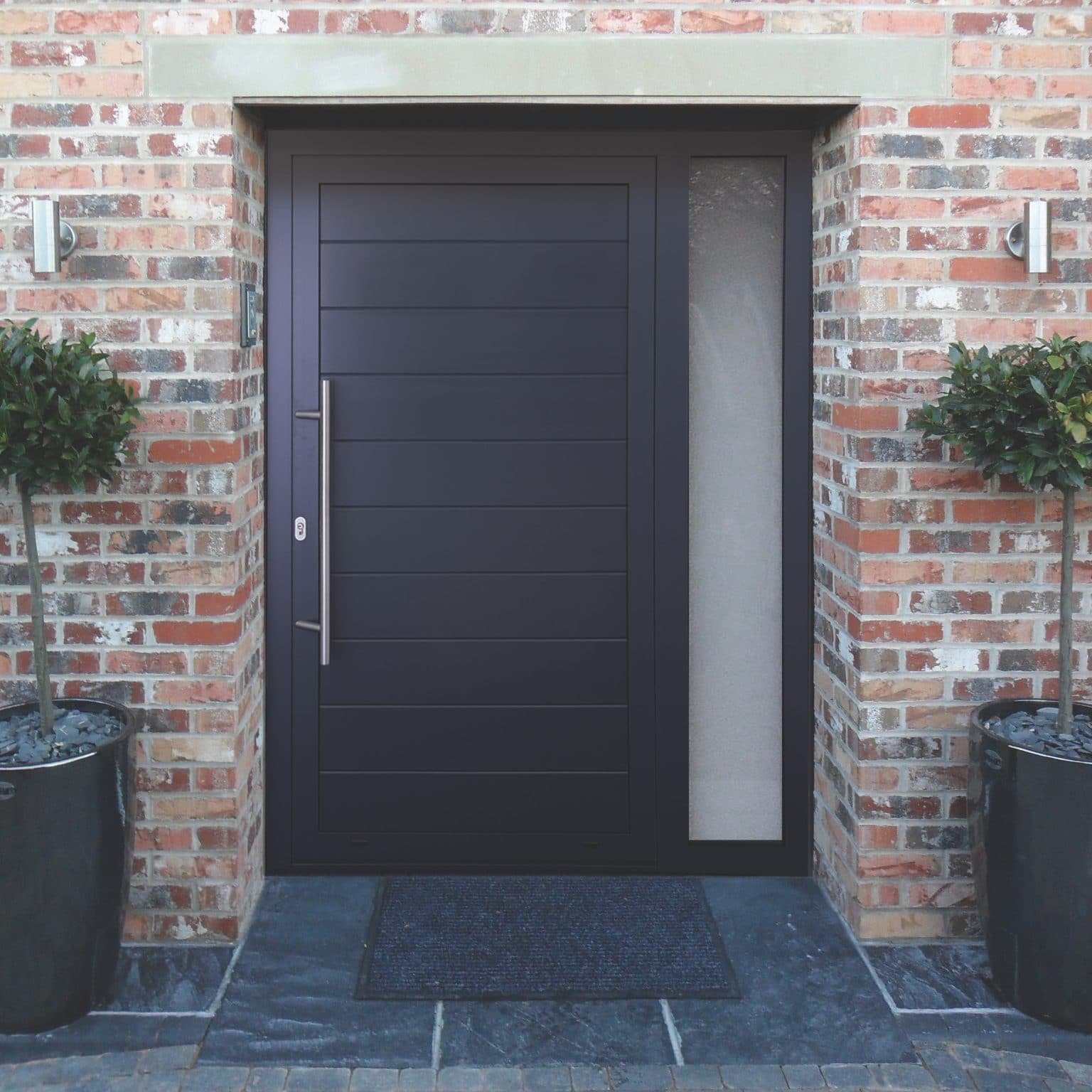 Dutemann Haus Front doors