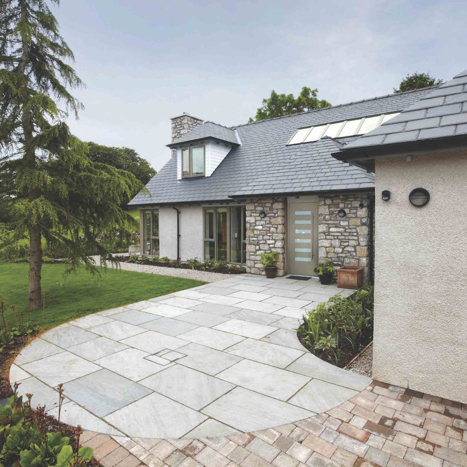 Dutemann Haus Front doors